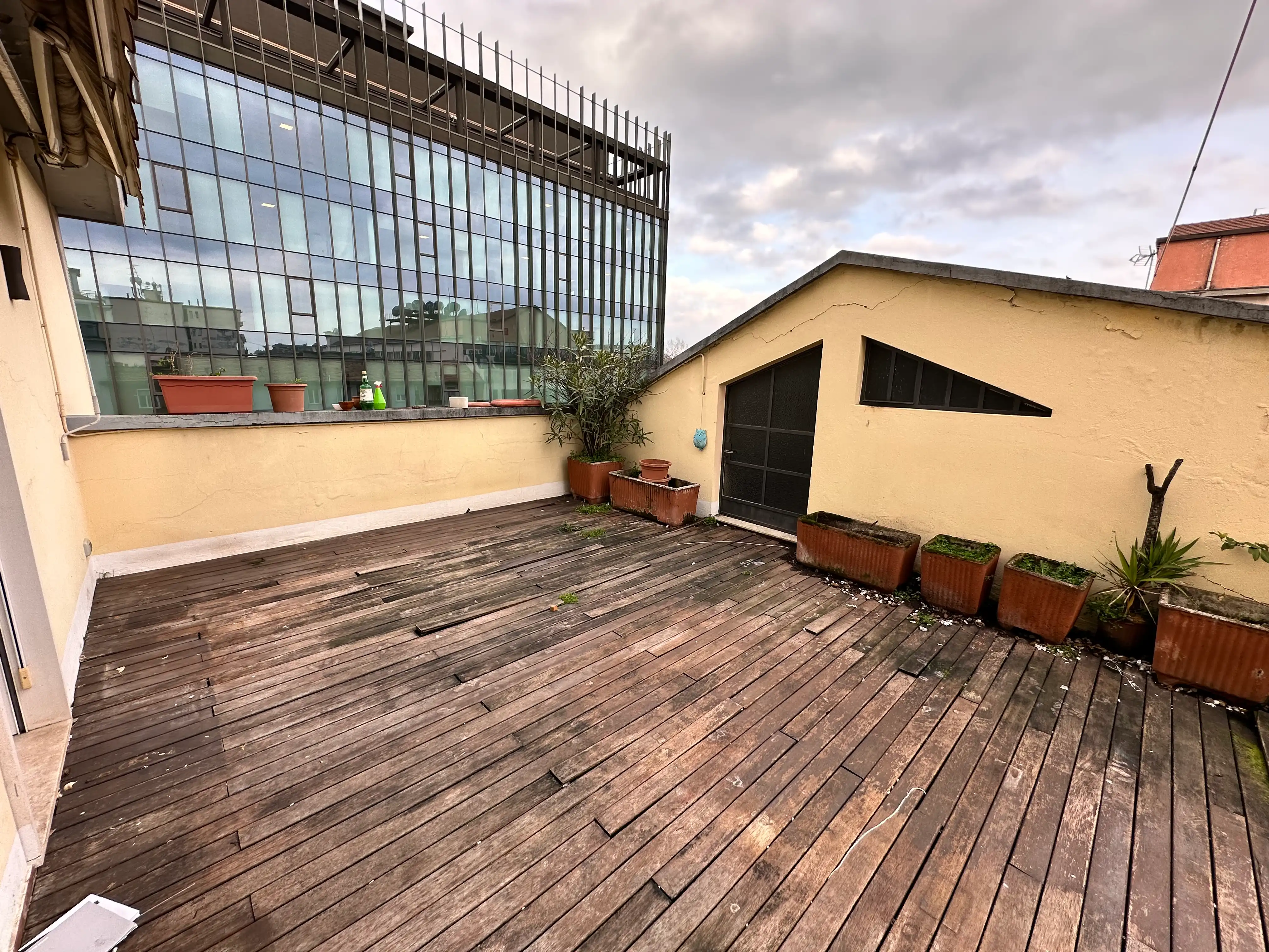 Terrazzo in manutenzione